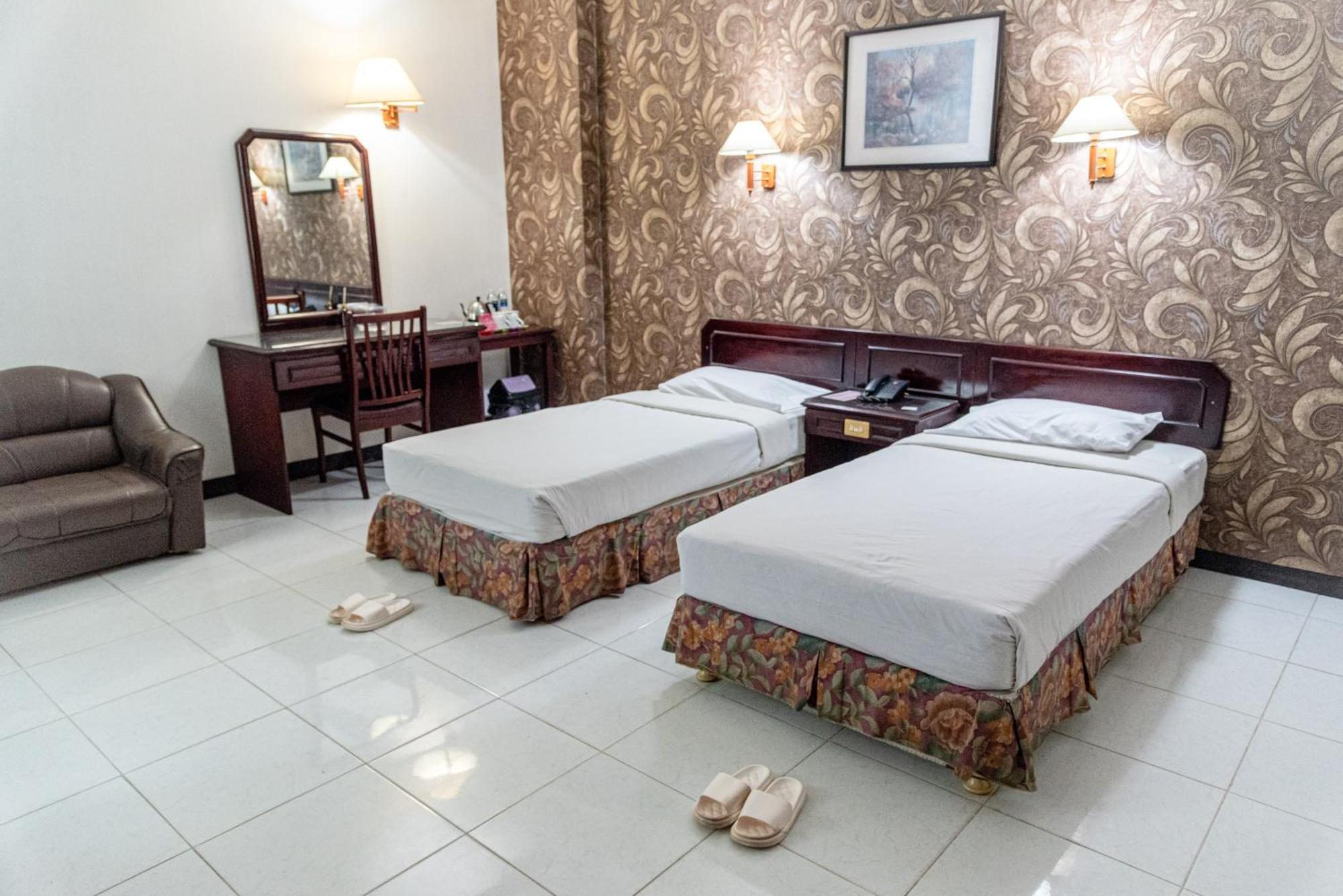 Melin Hotel Tanjungpinang Екстериор снимка